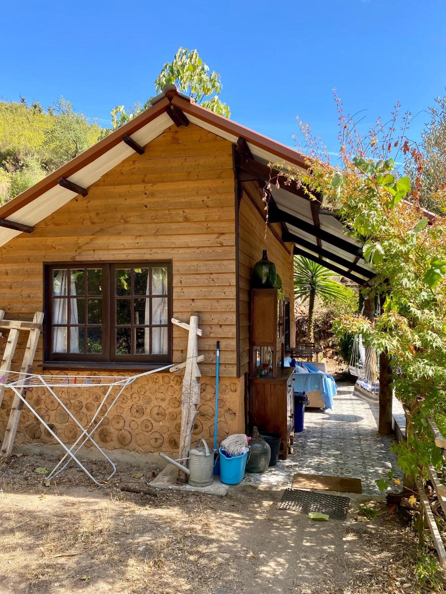 Unique Tiny House With Natural Building Techniques Figueiro Dos Vinhos Zewnętrze zdjęcie